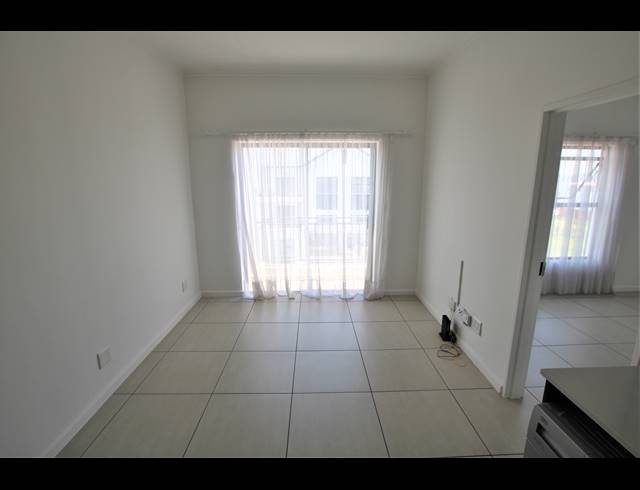 1 BEDROOM APARTMENT TO LET IN GREENSTONE HILL